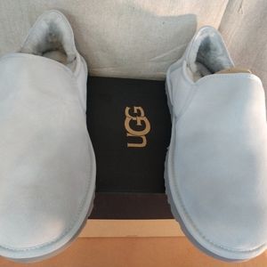 UGG NEW Kenton slippers size 12.